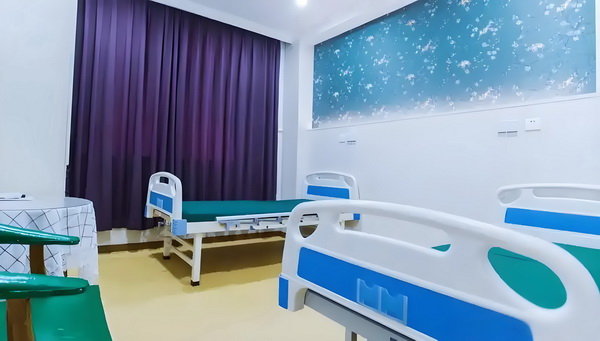 王欣瑜拒绝和裁判握手引发淡人人设塌房热议，网友破案：被逼急了